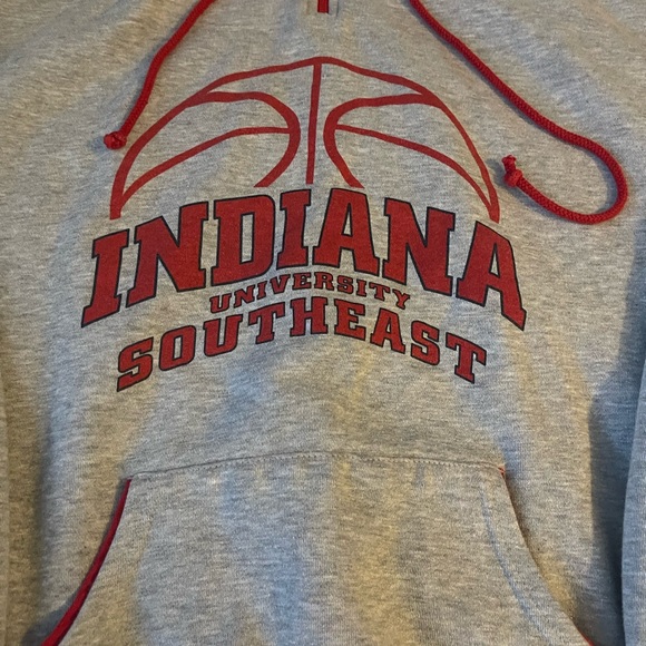 #275 (VINTAGE) INDIANA UNIVERSITY (SOUTHEAST) BASKETBALL HOODIE - Picture 11 of 12
